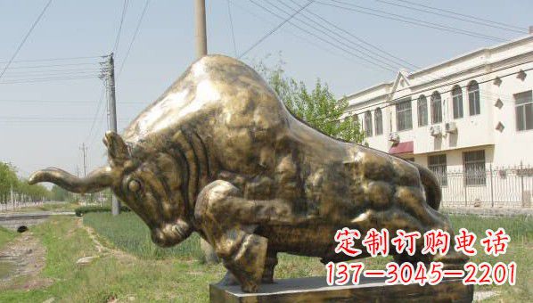 金华黄铜斗牛雕像