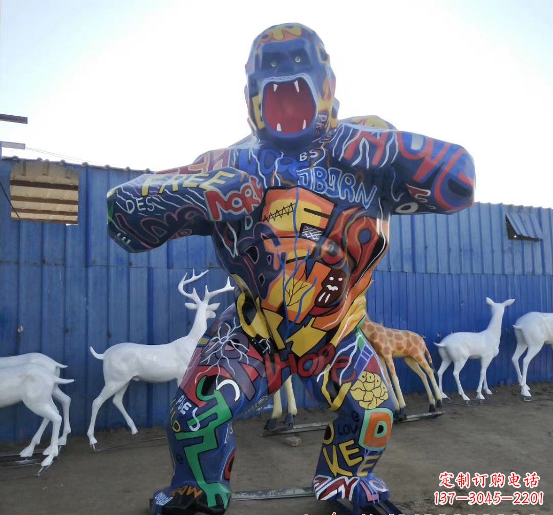 金华新颖玻璃钢猩猩雕塑