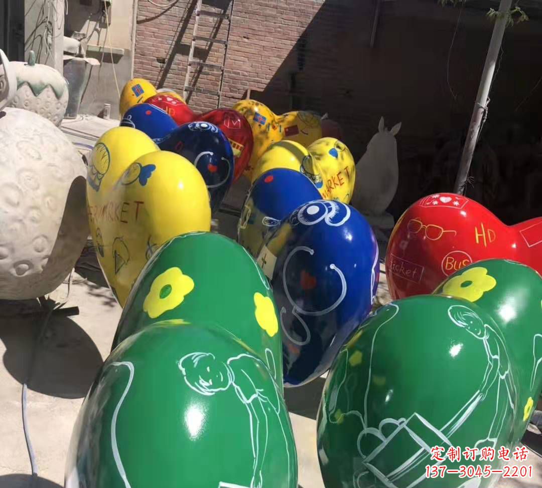 金华玻璃钢彩绘气球雕塑商场陈美摆件