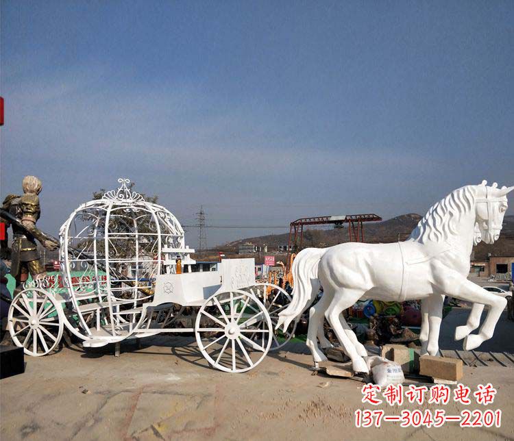 金华玻璃钢城市的马车雕塑