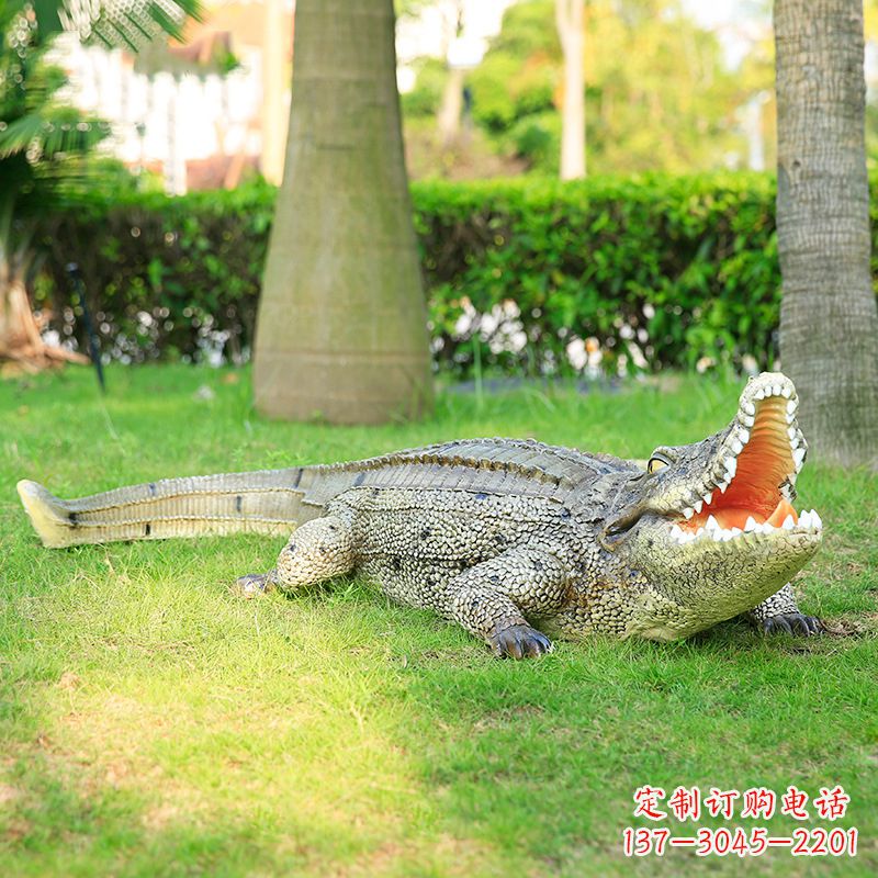 金华玻璃钢仿真动物雕塑点亮园林景观