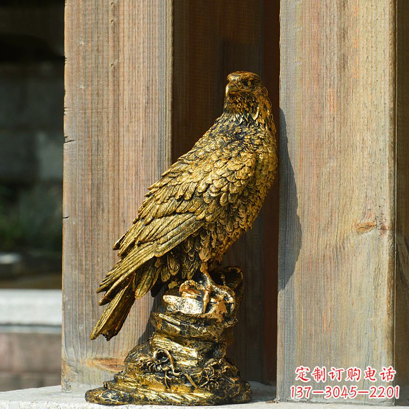 金华玻璃钢老鹰雕塑——传承自然之美