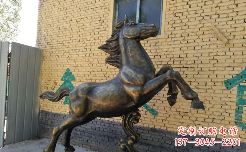 金华马雕塑玻璃钢仿铜创作的艺术