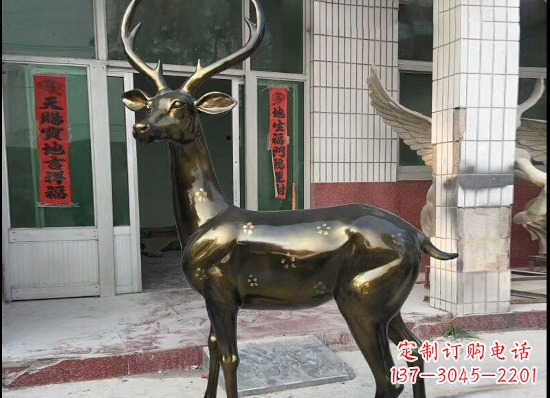 金华玻璃钢梅花鹿雕塑精美的艺术瑰宝