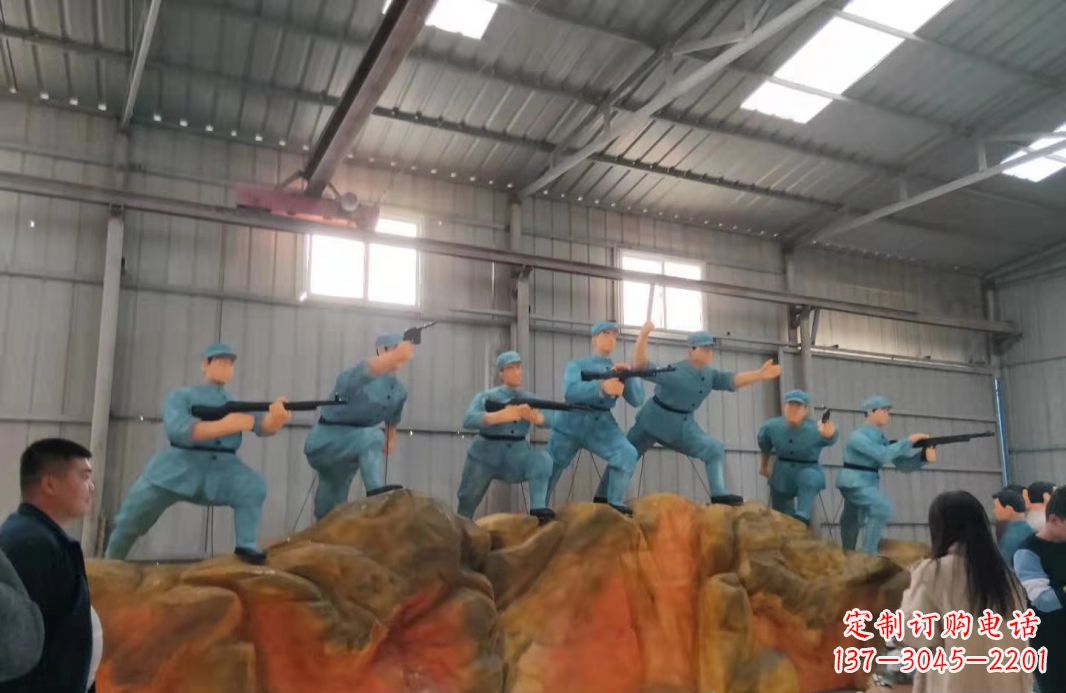 金华英雄雕塑玻璃钢仿真抗战人物景观雕塑