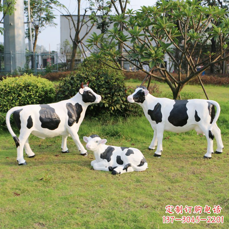 金华玻璃钢仿真奶牛雕塑
