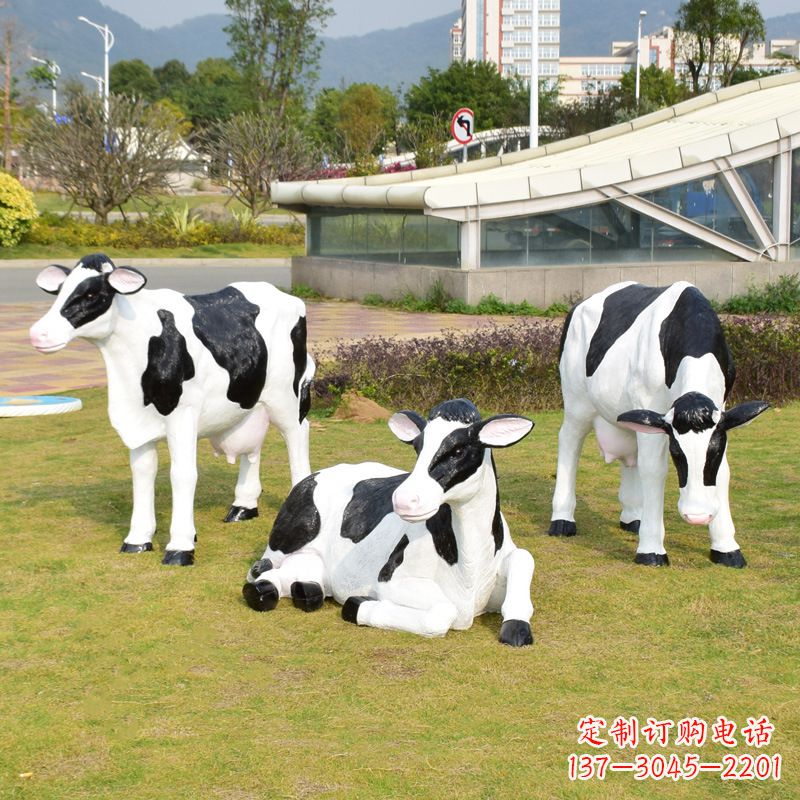 金华玻璃钢奶牛雕塑给环境带来美丽