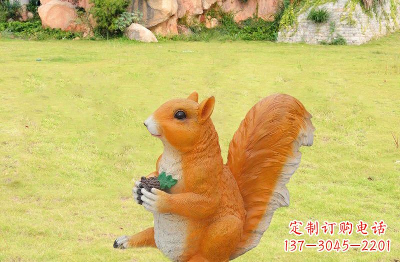金华玻璃钢仿真松鼠