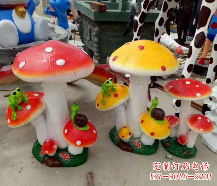 金华玻璃钢公园彩绘蘑菇雕塑