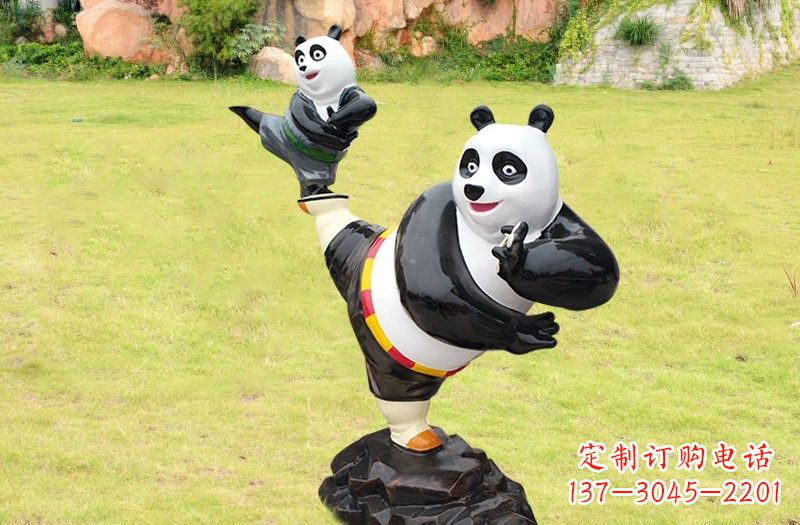 金华玻璃钢卡通熊猫雕塑的艺术之美
