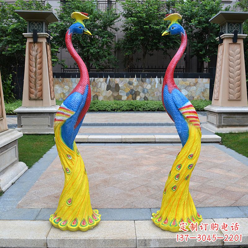 金华玻璃钢制精美孔雀雕塑