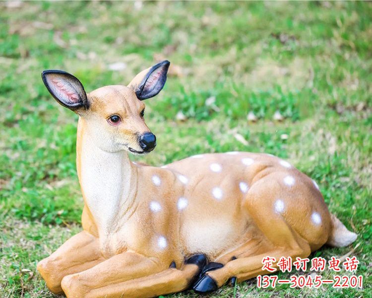 金华玻璃钢卧姿梅花鹿雕塑
