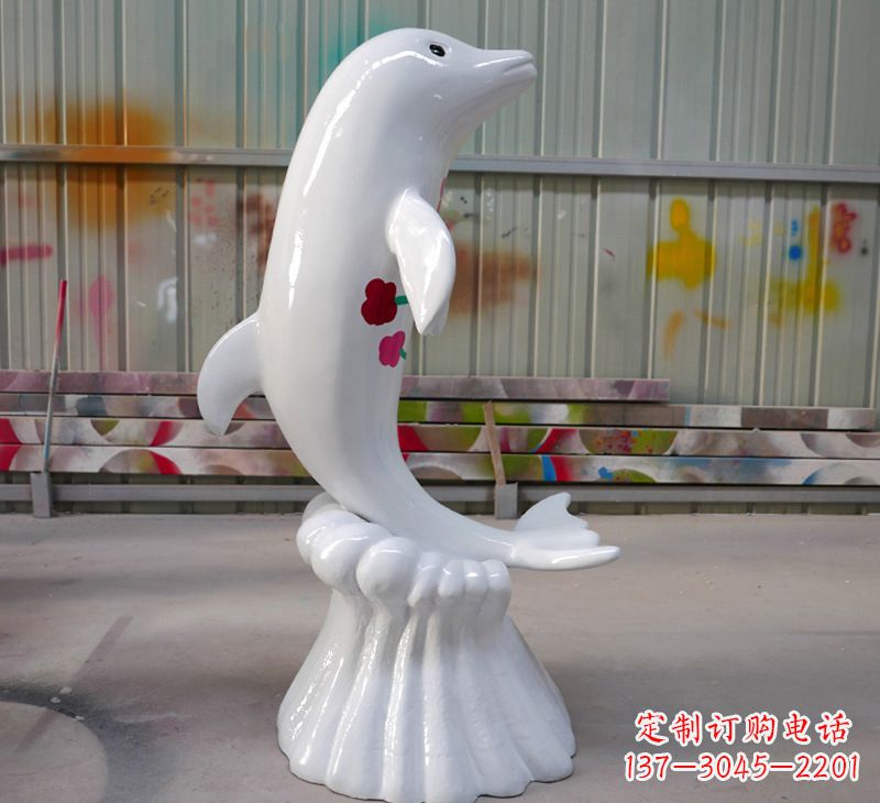 金华海豚的魅力玻璃钢海豚雕塑