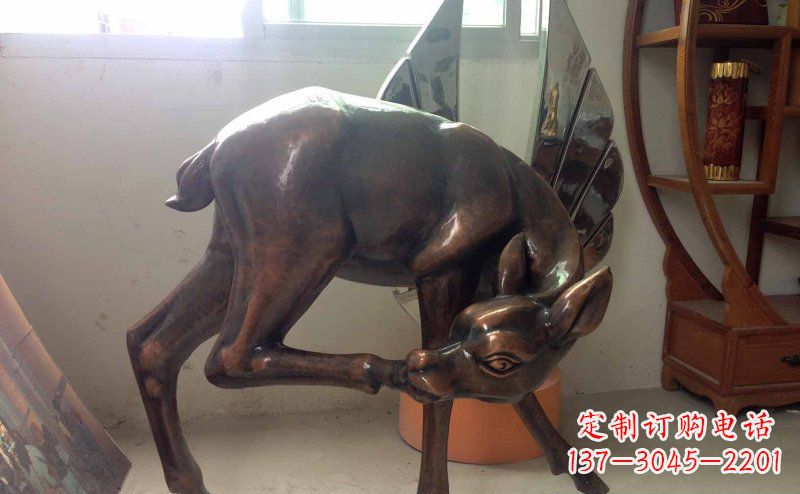 金华玻璃钢小鹿仿铜动物雕塑