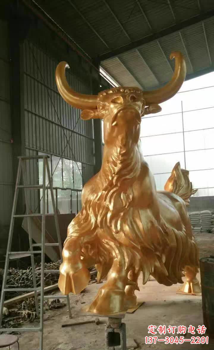 金华不锈钢城市的钛金牦牛雕塑