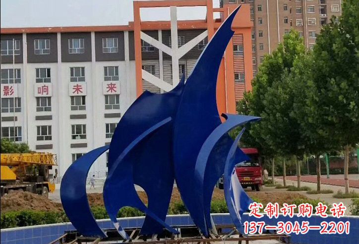 金华不锈钢船帆雕塑象征着自由和希望