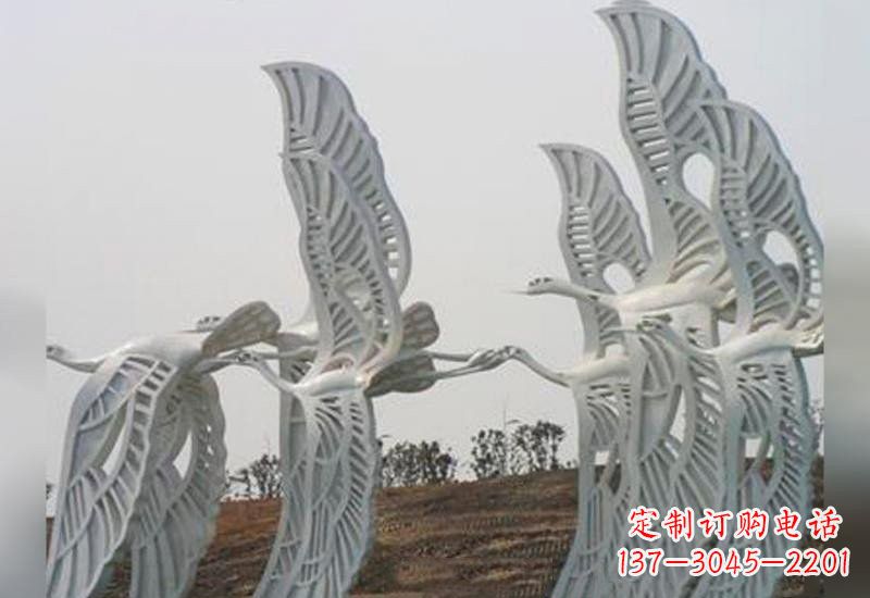 金华仙鹤雕塑融入不锈钢的飞翔之美