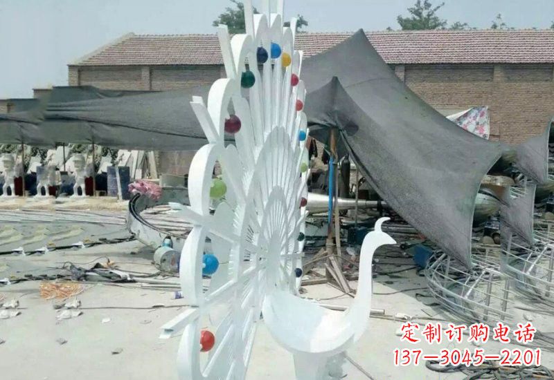 金华不锈钢孔雀雕塑精美绝伦