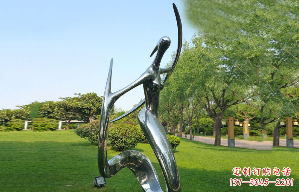 金华不锈钢美女雕塑给公园注入活力