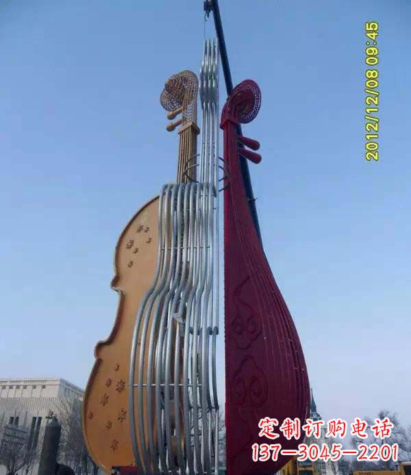 金华不锈钢抽象琵琶雕塑