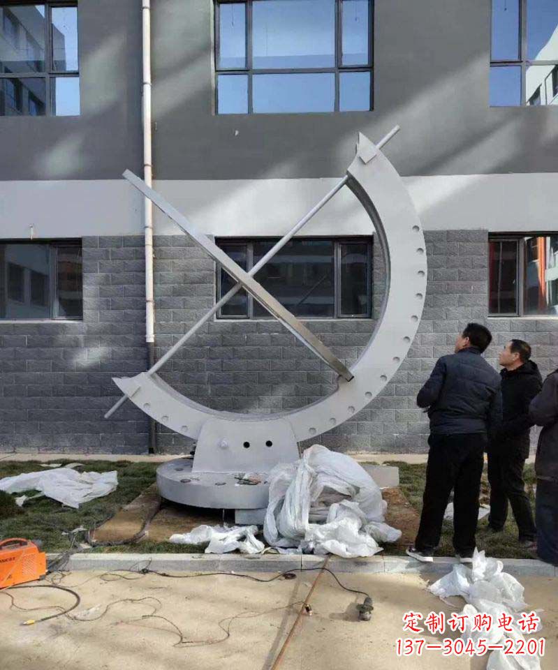 金华不锈钢日晷雕塑精致而优雅