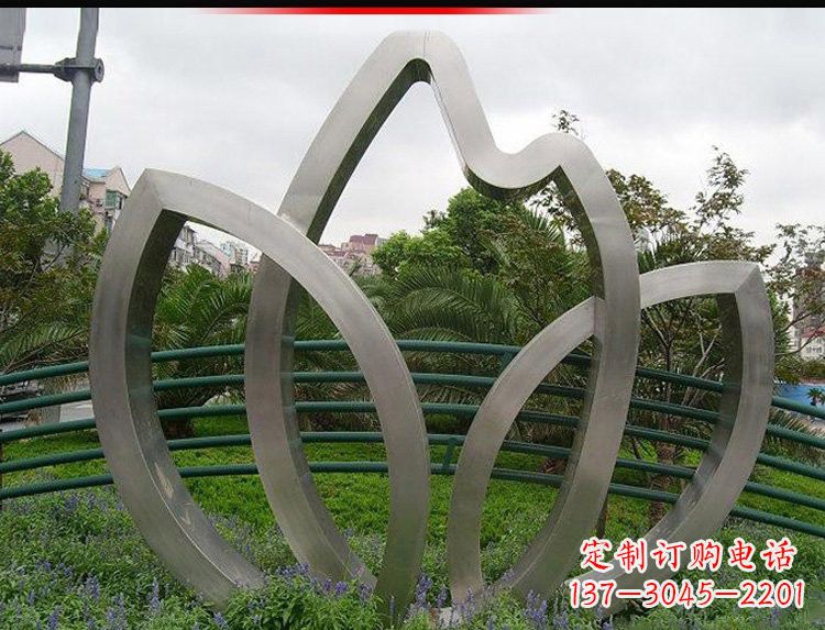 金华不锈钢树叶雕塑美丽与力量的完美结合