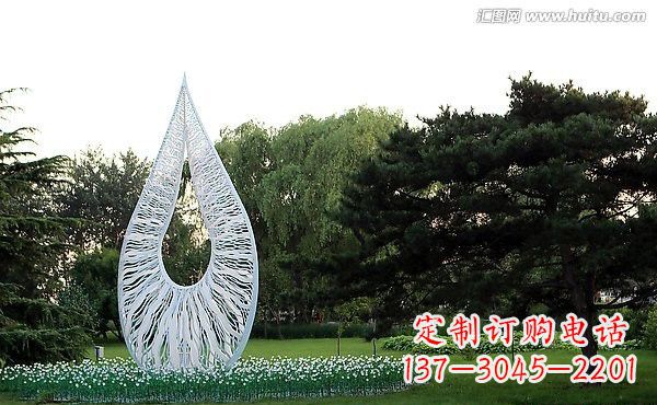 金华流动的美丽——不锈钢水滴雕塑