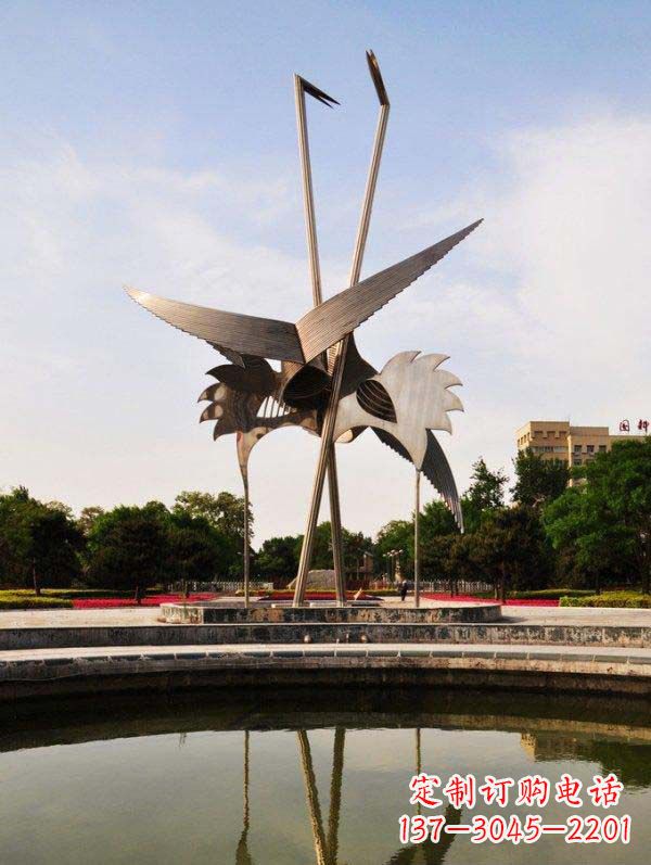 金华不锈钢大型广场抽象仙鹤雕塑