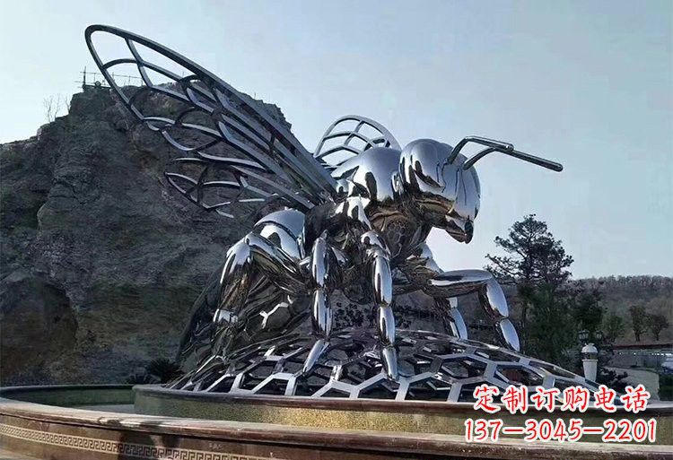 金华不锈钢大型蜜蜂雕塑铸造出精美绝伦的艺术杰作