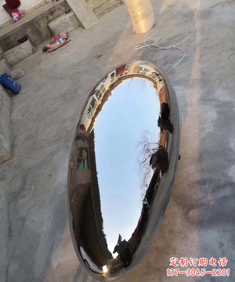金华不锈钢水滴雕塑一种美观耐用的艺术品