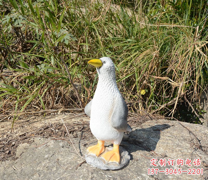 金华和平鸽雕塑传递和平的美丽象征