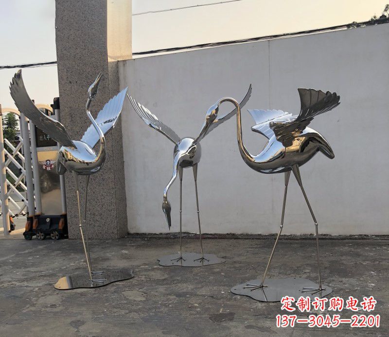 金华不锈钢锻造的丹顶鹤雕塑