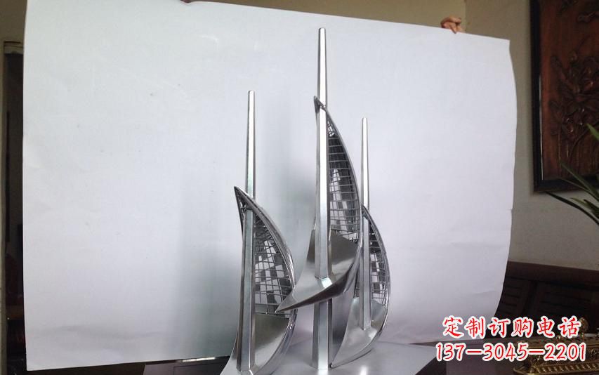 金华不锈钢帆船雕塑传承精神的象征