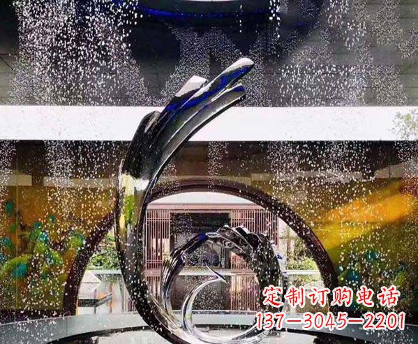 金华凤凰雕塑优雅的不锈钢艺术