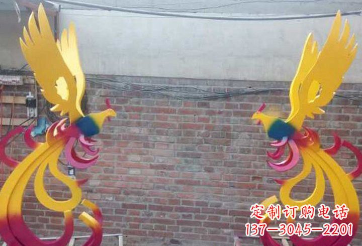 金华不锈钢公园彩色凤凰雕塑——艺术与自然的融合