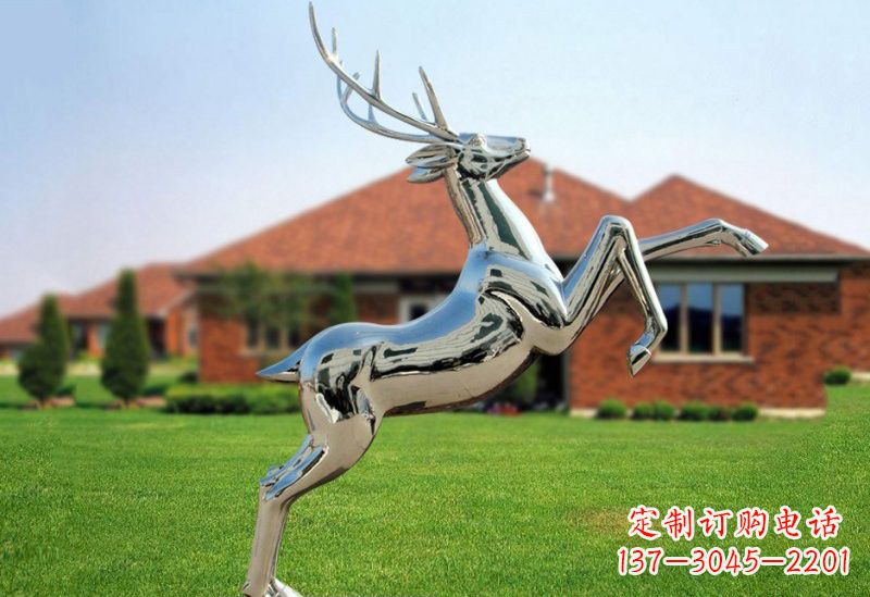 金华梅花鹿雕塑 镜面反射着璀璨美景