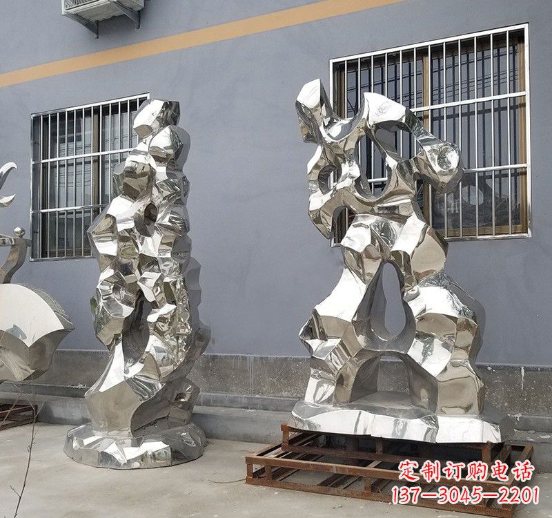 金华太湖石雕塑精美的艺术品