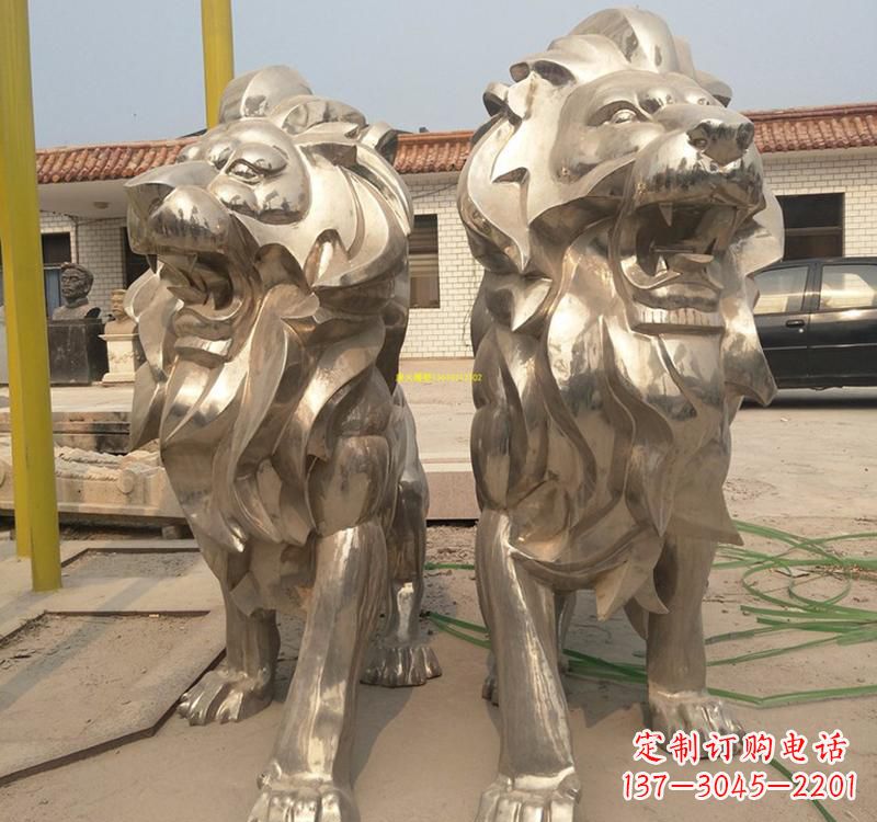 金华不锈钢狮子雕塑象征力量与勇气