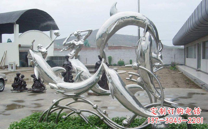 金华不锈钢海豚的灵动嬉戏