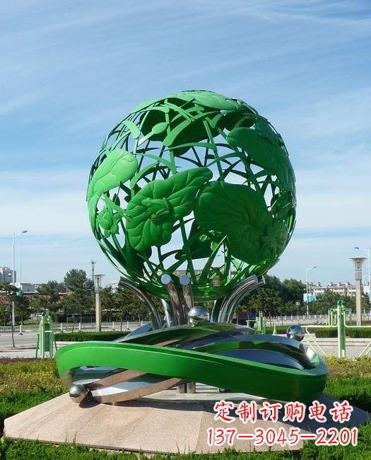 金华荷叶穿梭的美丽雕塑