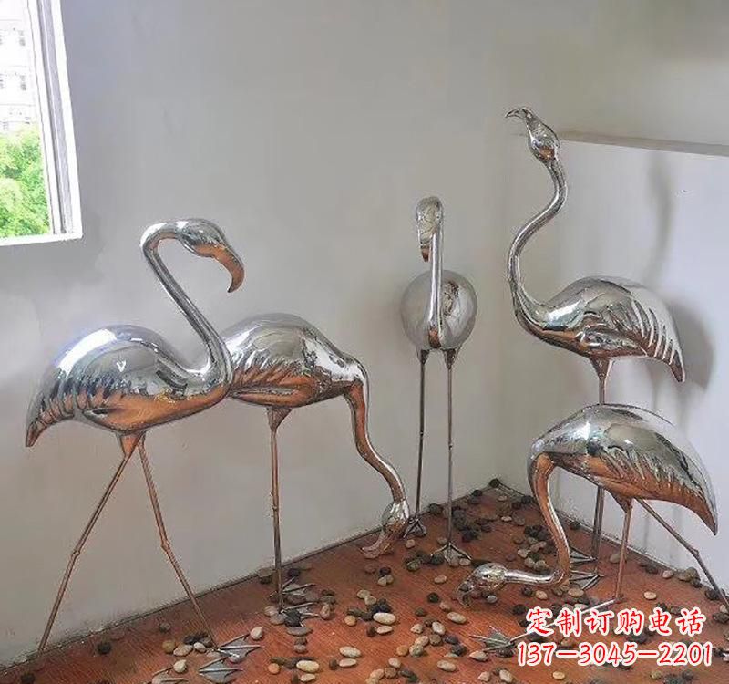 金华不锈钢火烈鸟象征勇气与活力