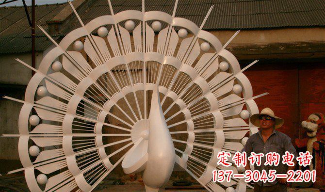 金华不锈钢孔雀开屏雕塑