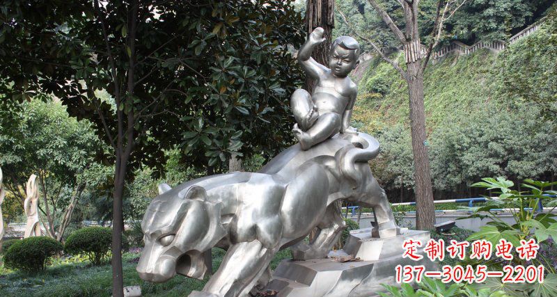 金华不锈钢老虎雕塑美丽而又可爱