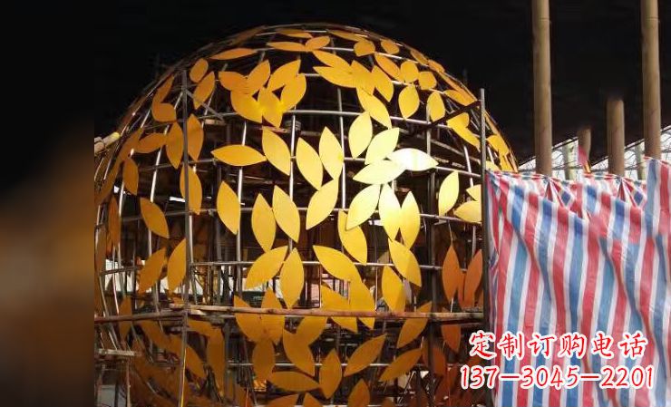 金华不锈钢镂空树叶雕塑——精美绝伦