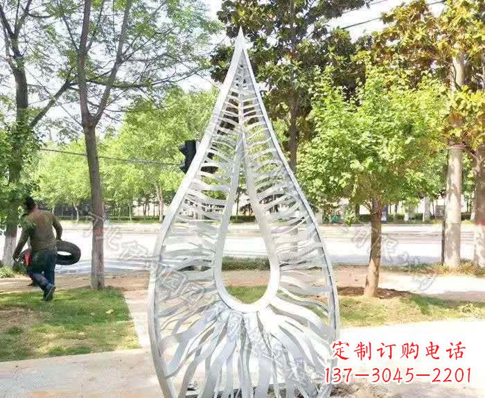 金华精致不锈钢水滴雕塑