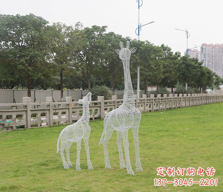 金华精美的不锈钢长颈鹿雕塑