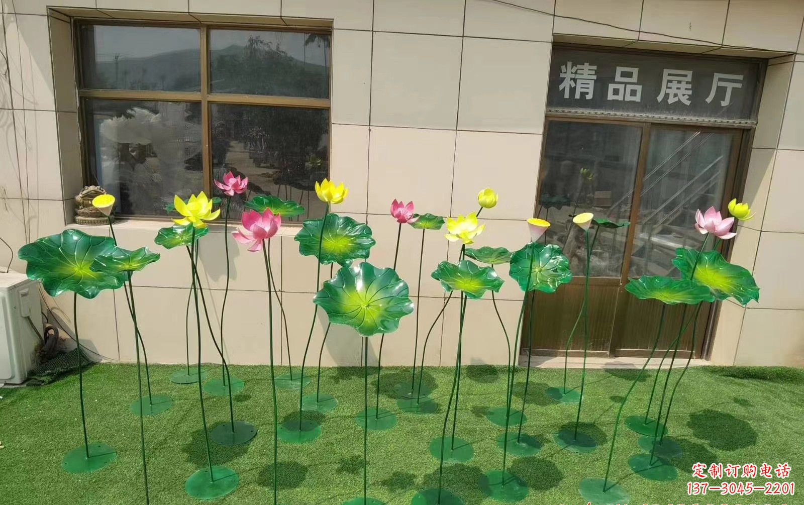 金华不锈钢荷花雕塑给景观增添美感
