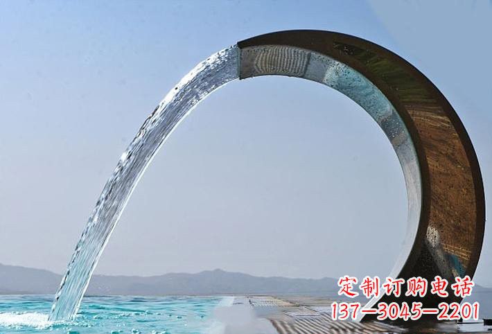 金华精美不锈钢喷水圆环雕塑