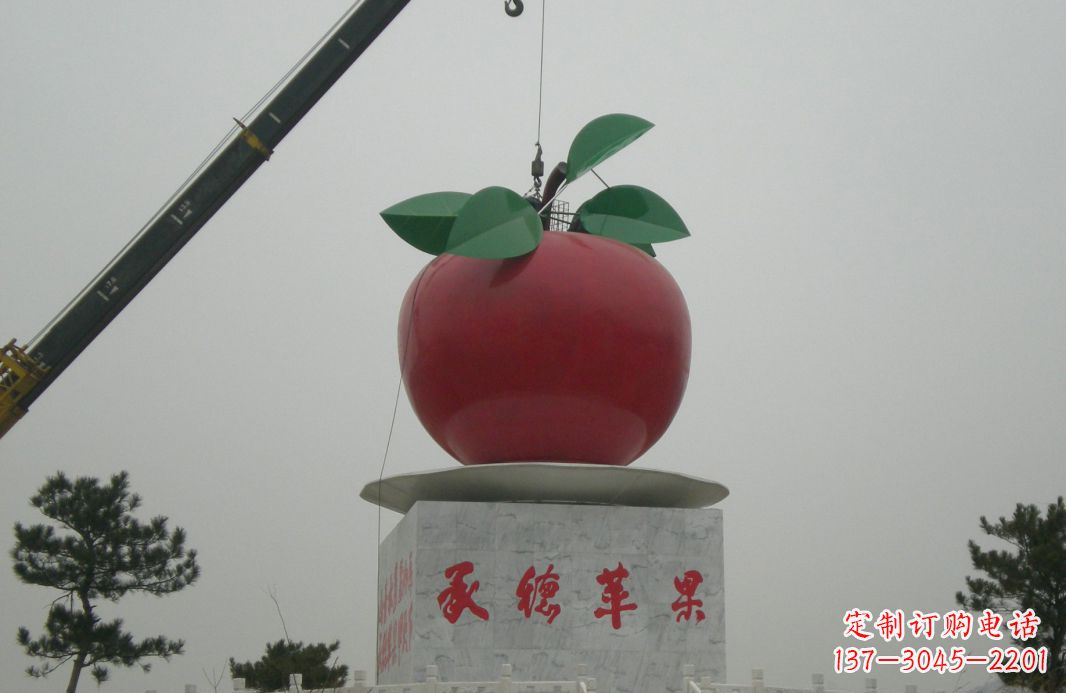 金华不锈钢苹果景观雕塑