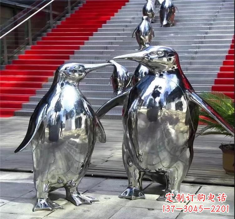 金华不锈钢企鹅雕塑海洋生物的艺术表现